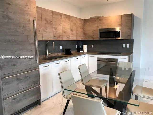 400 Sunny Isles Blvd, #103