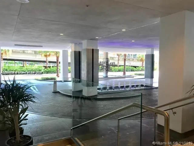 400 Sunny Isles Blvd, #103