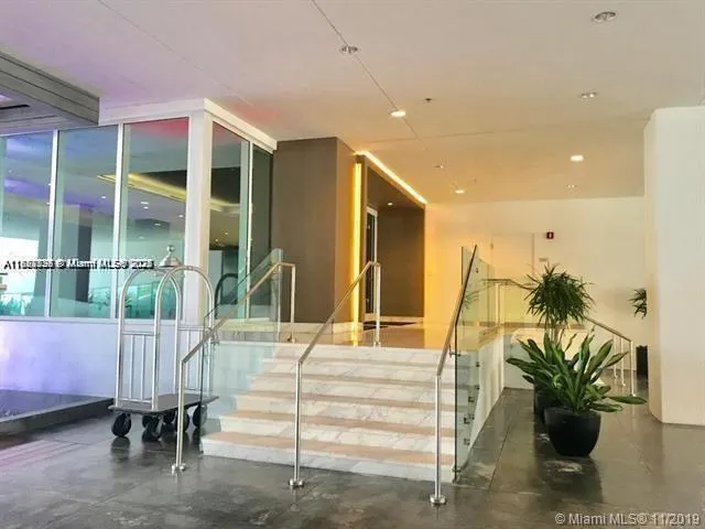 400 Sunny Isles Blvd, #103