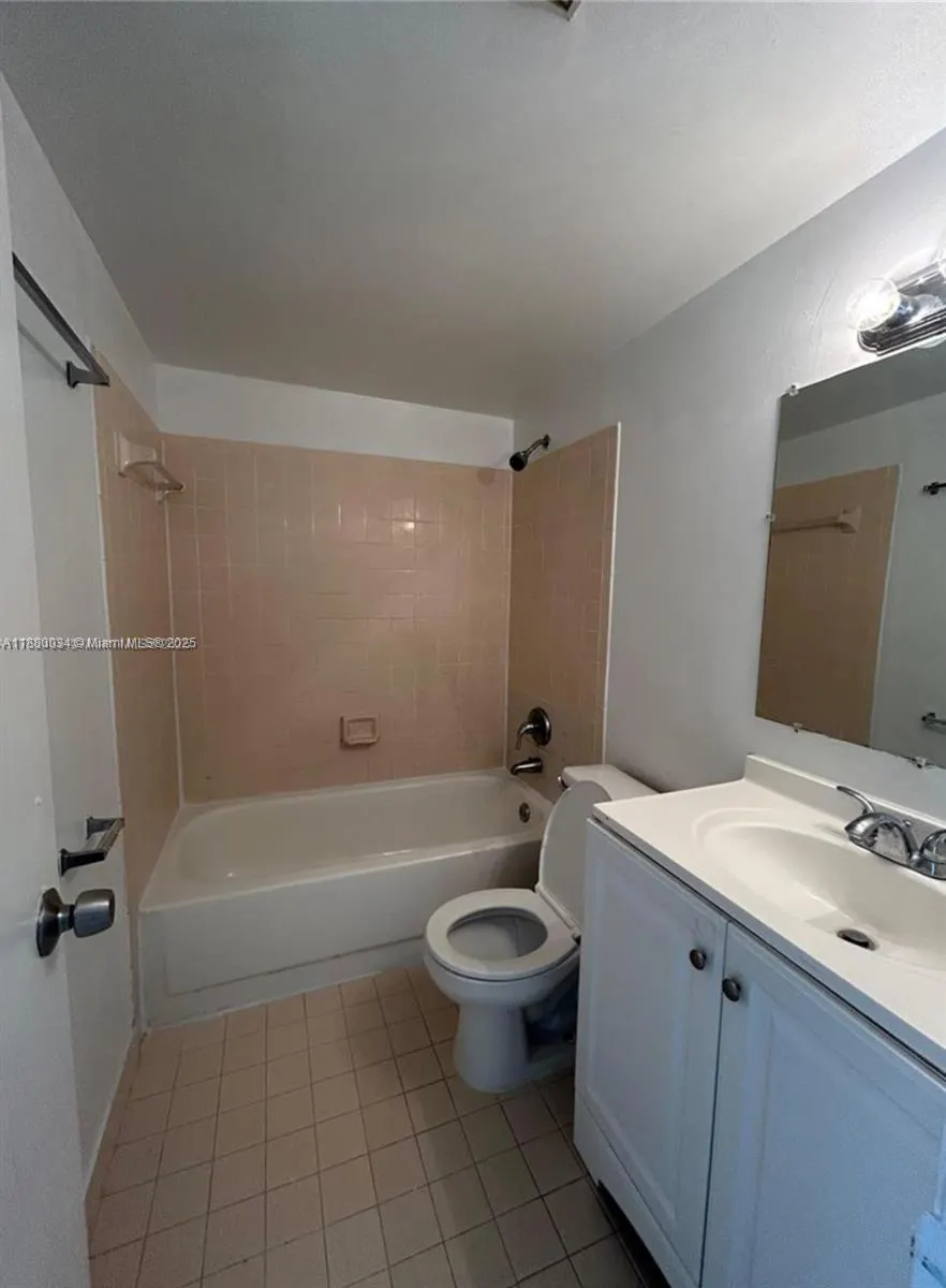15471 SW 80th St, #106-16