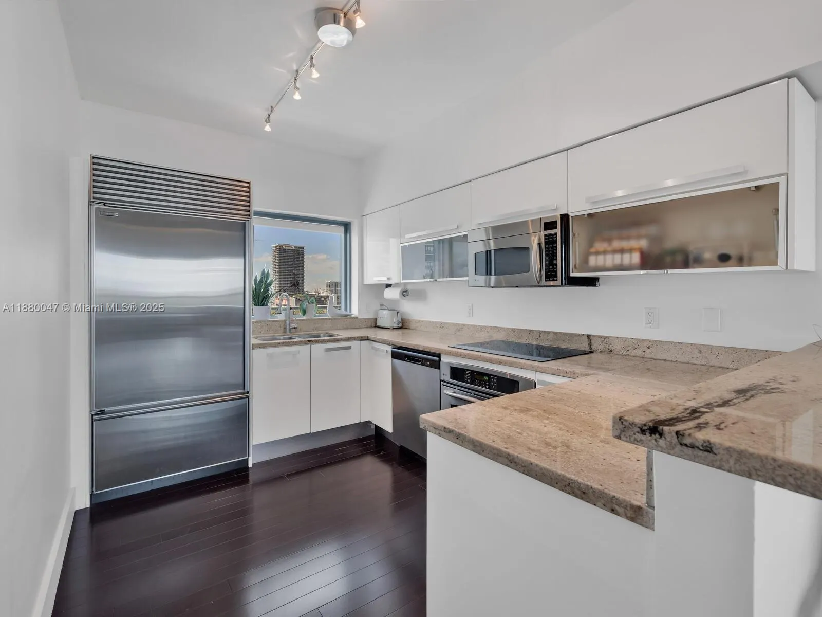 601 NE 36th St, #1304