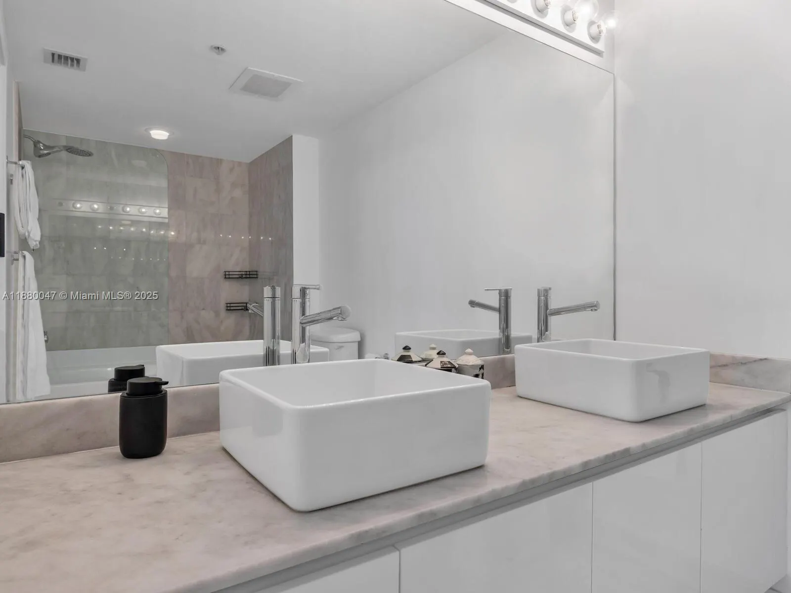 601 NE 36th St, #1304