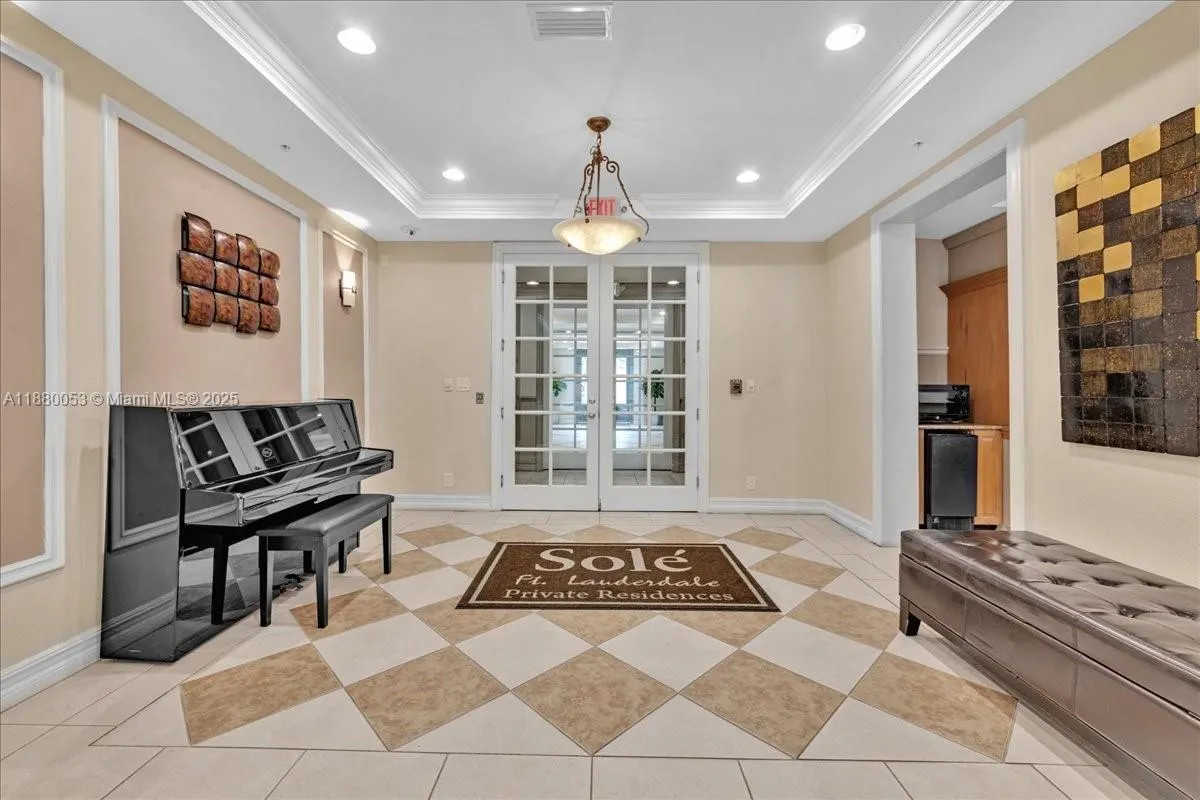 533 NE 3rd Ave, #304