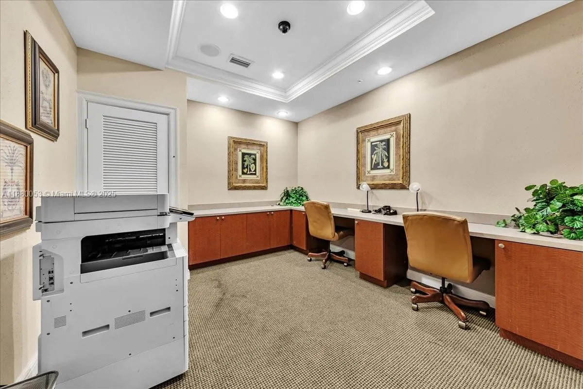 533 NE 3rd Ave, #304