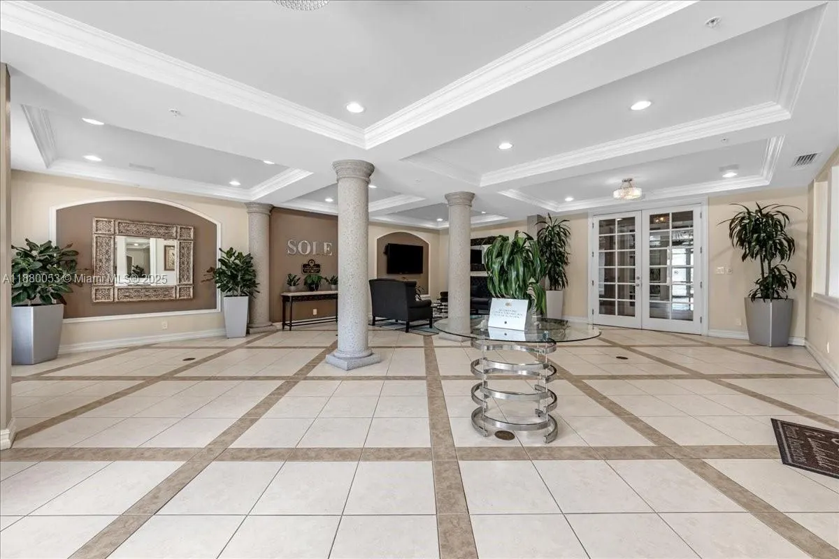 533 NE 3rd Ave, #304
