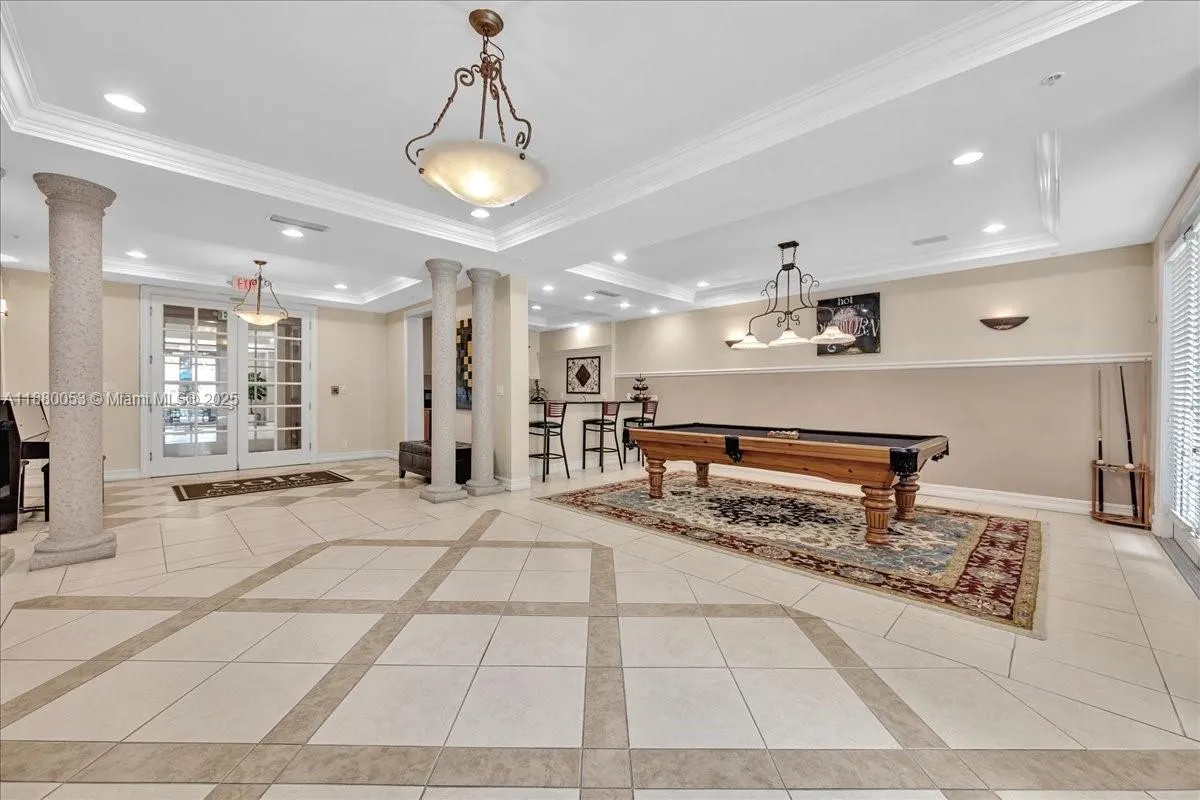 533 NE 3rd Ave, #304