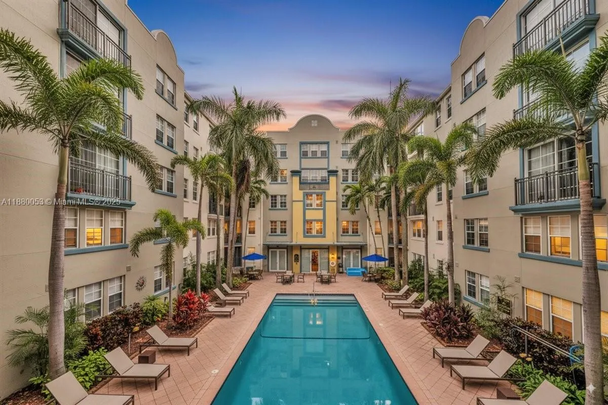 533 NE 3rd Ave, #304