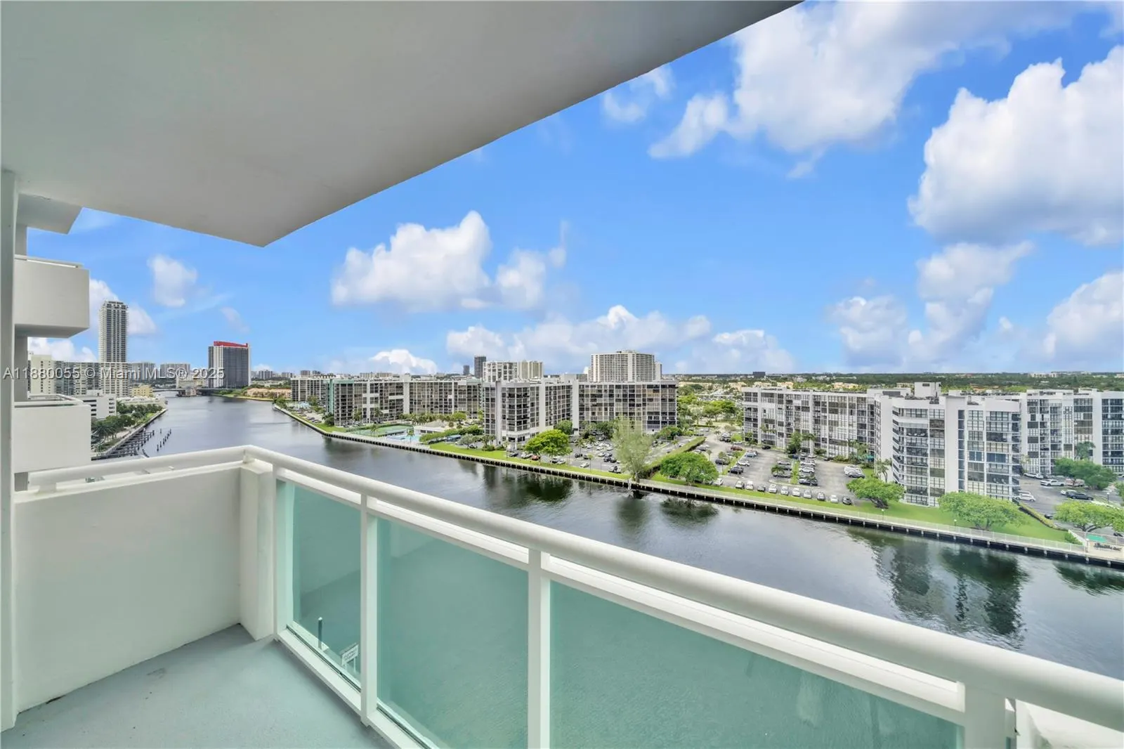 3000 S Ocean Dr, #1208