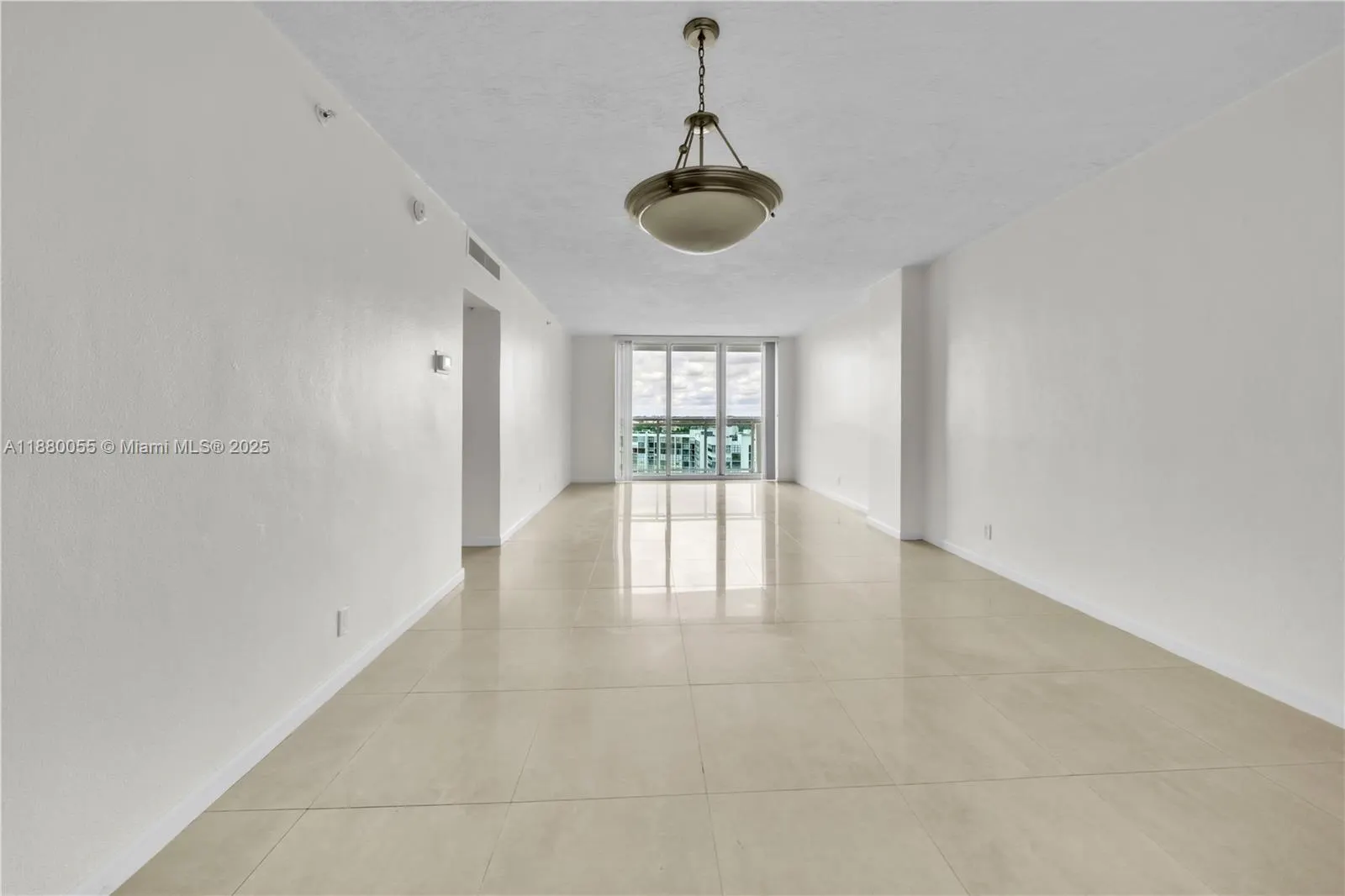 3000 S Ocean Dr, #1208