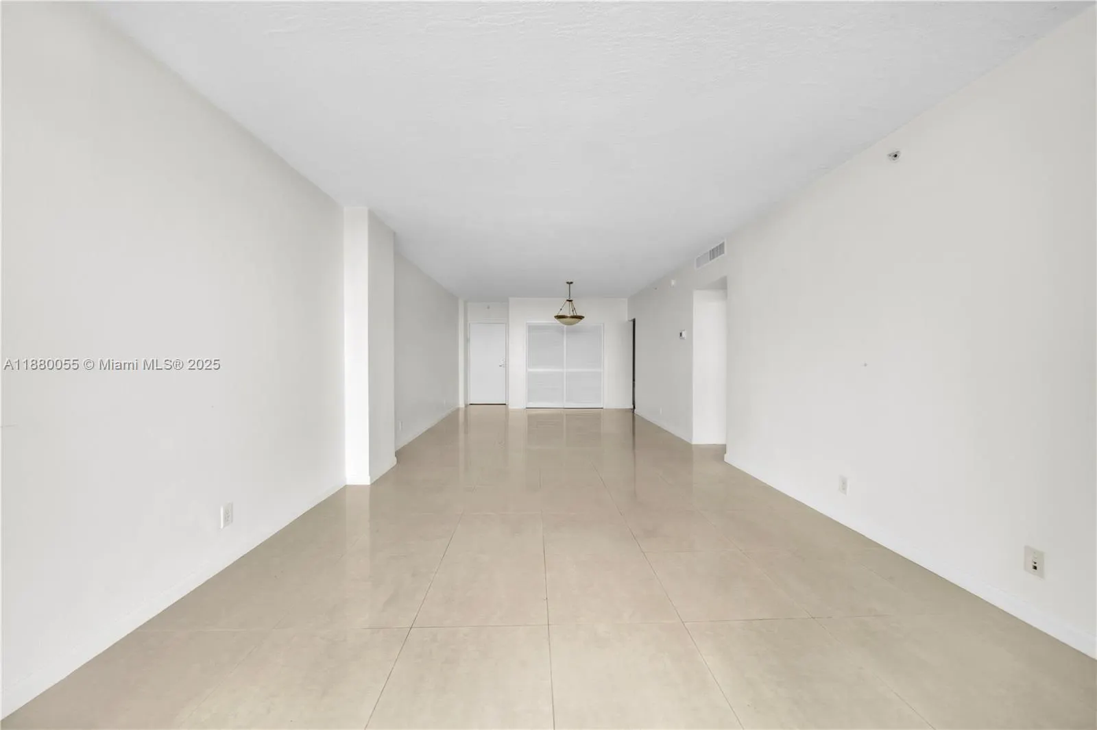3000 S Ocean Dr, #1208