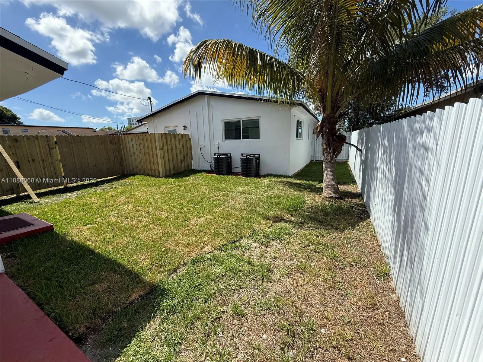2885 NW 56th St