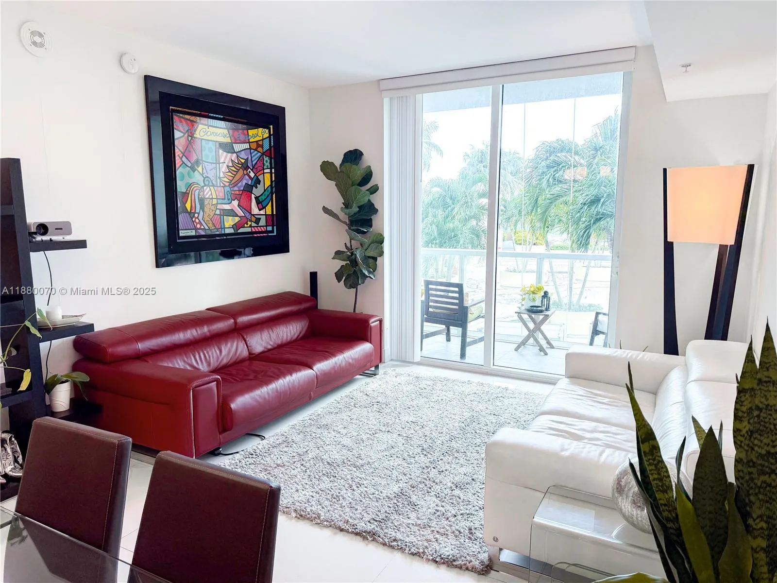 253 NE 2nd St, #903