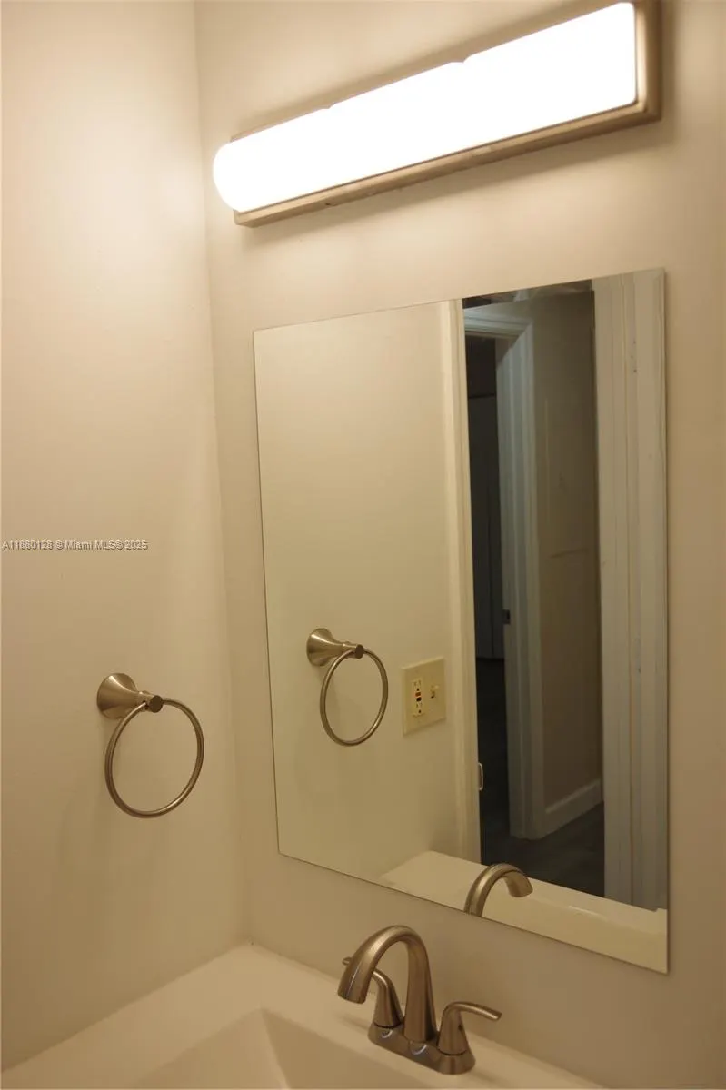 2113 NW 59th Ter, #61-C