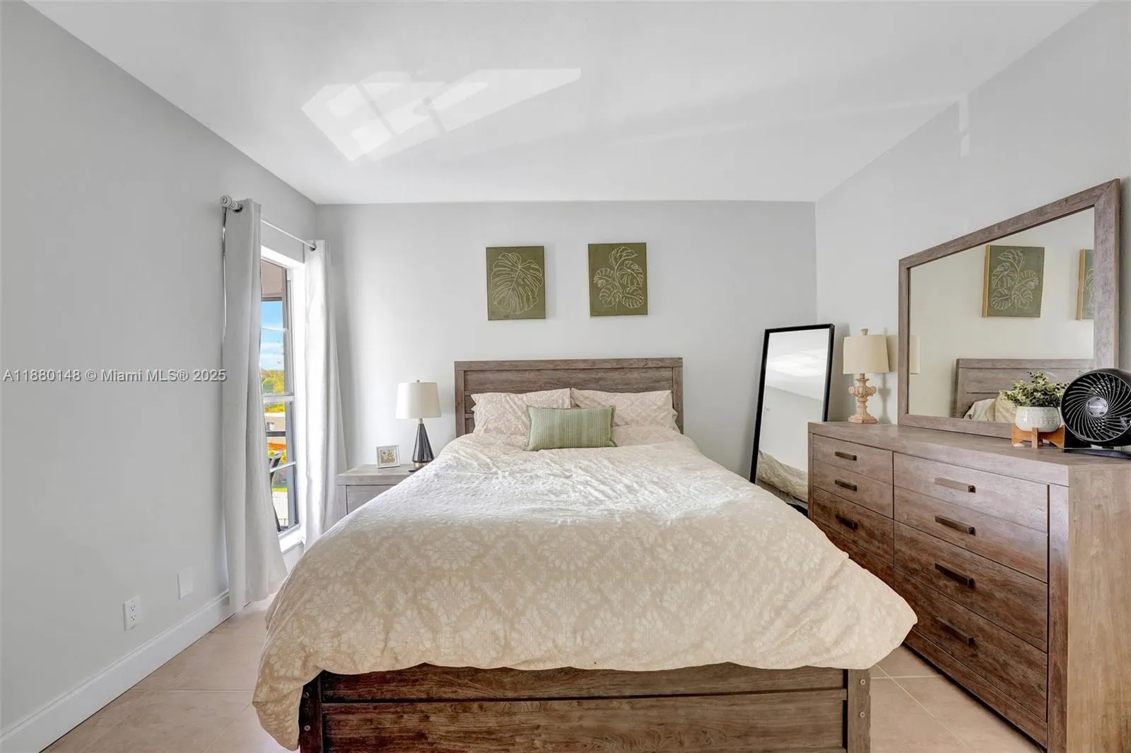 2970 NE 16th Ave, #403
