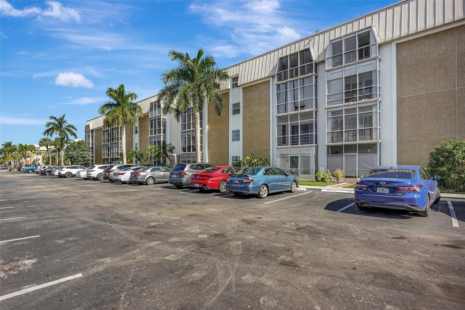 2970 NE 16th Ave, #403