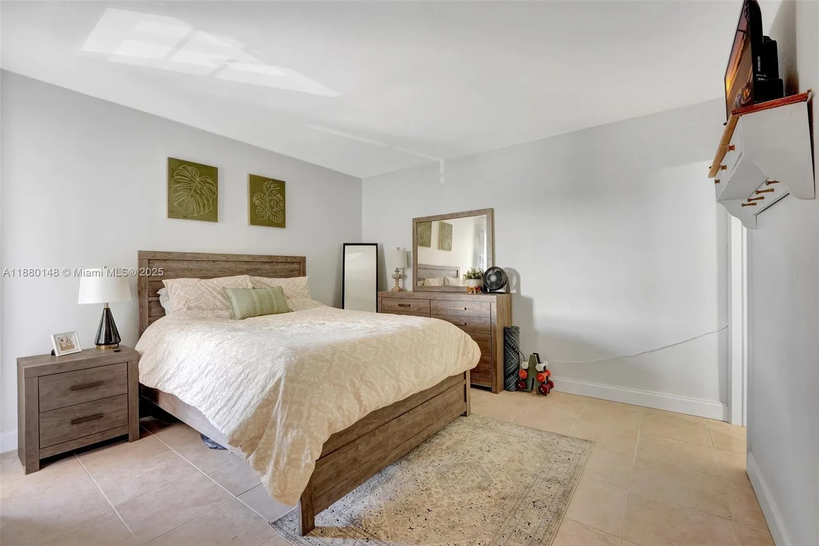 2970 NE 16th Ave, #403
