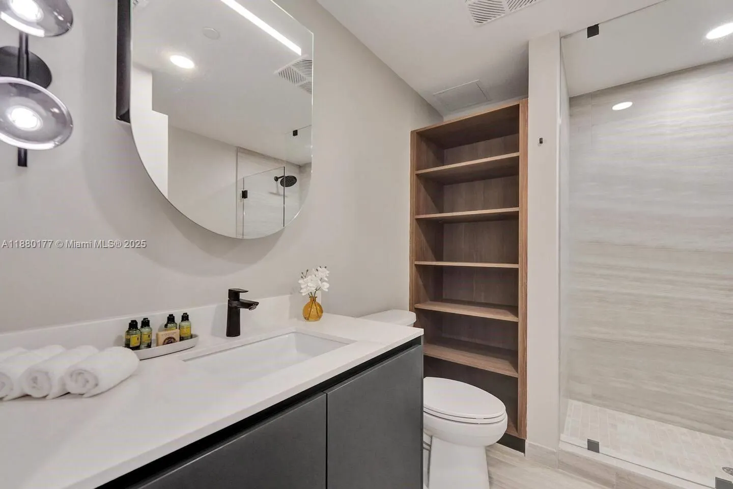 580 72nd Street, #1713