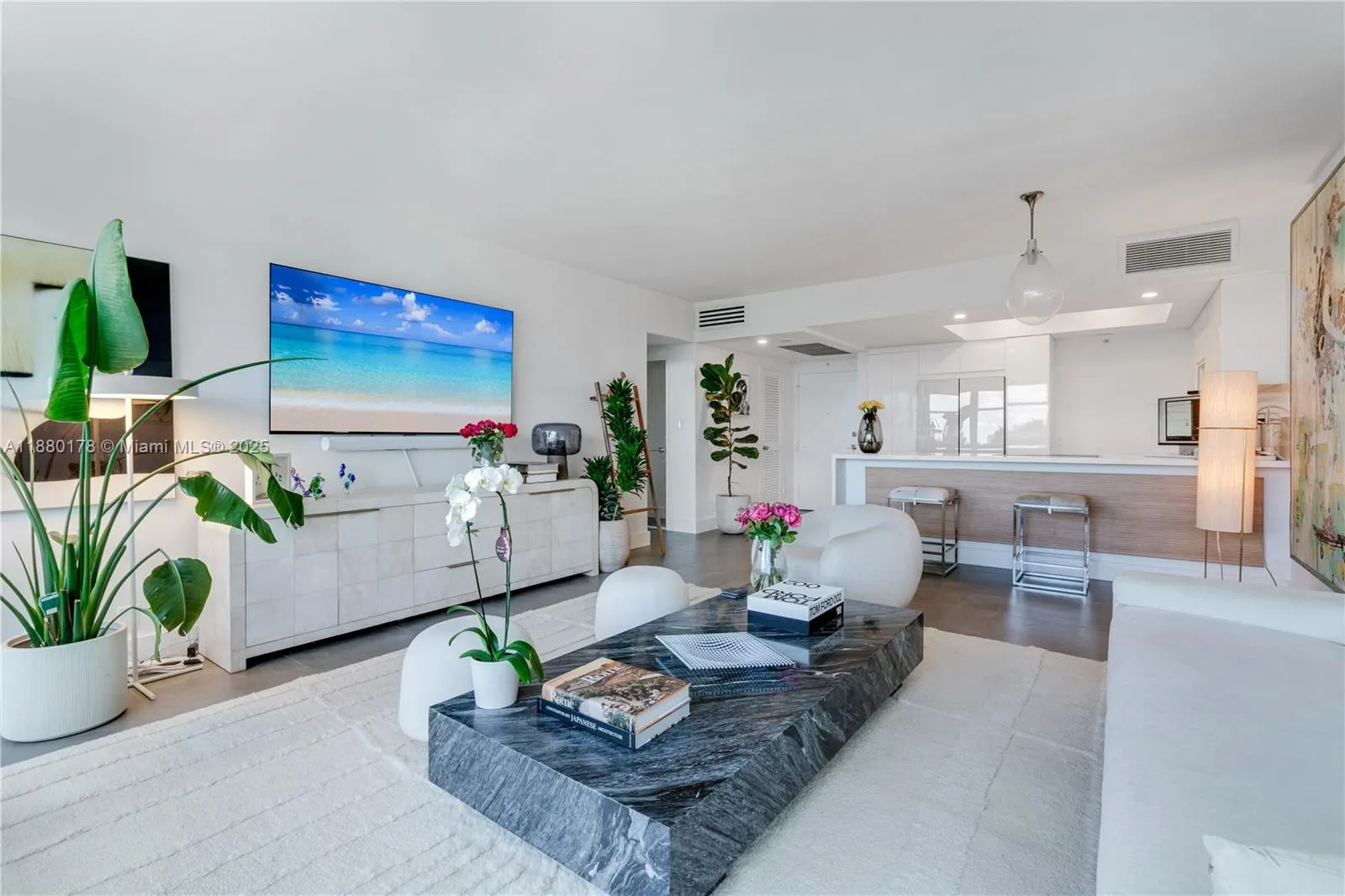 20 Island Ave, #702