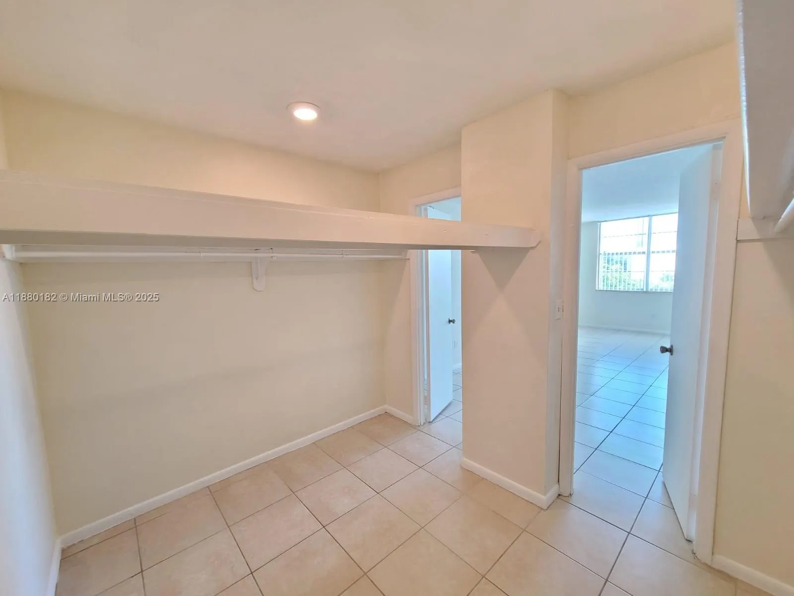 496 NW 165th St Rd, #D-409