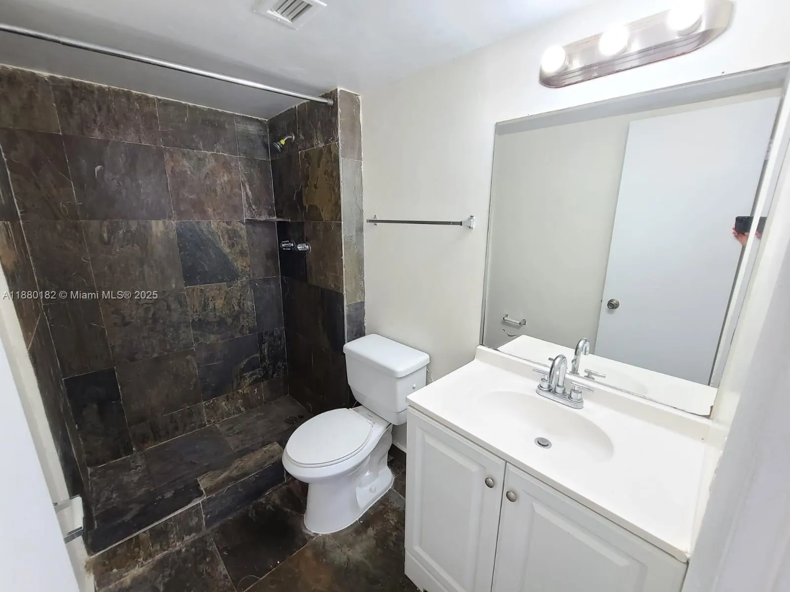 496 NW 165th St Rd, #D-409