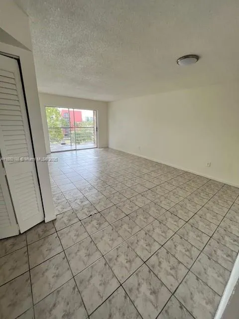 2800 NW 56th Ave, #H401