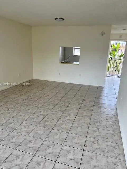 2800 NW 56th Ave, #H401