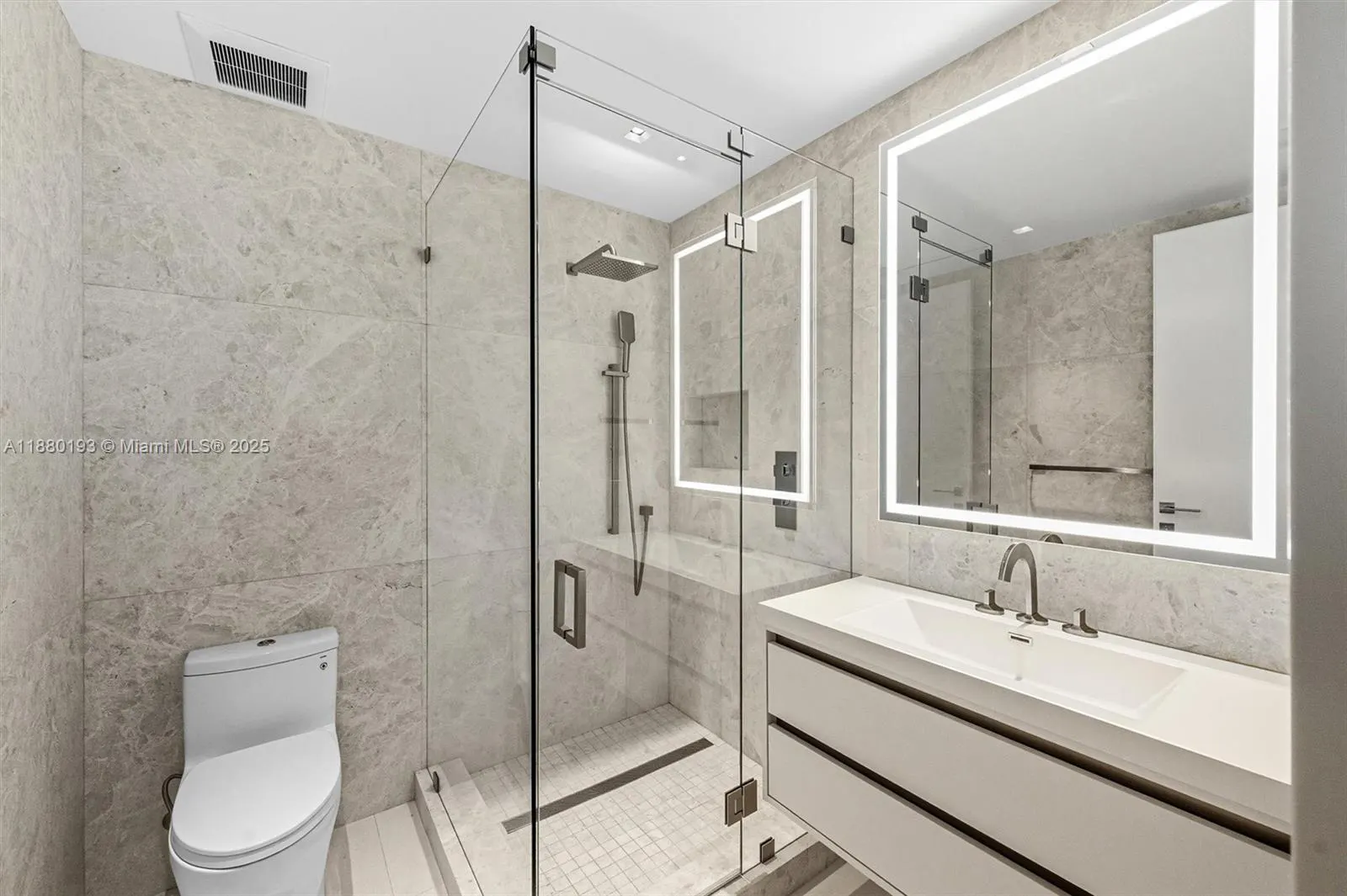 5959 Collins Ave, #1804 / 1805