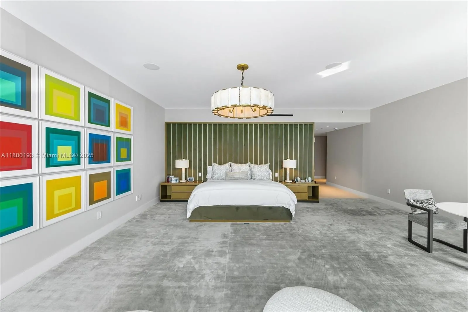 5959 Collins Ave, #1804 / 1805