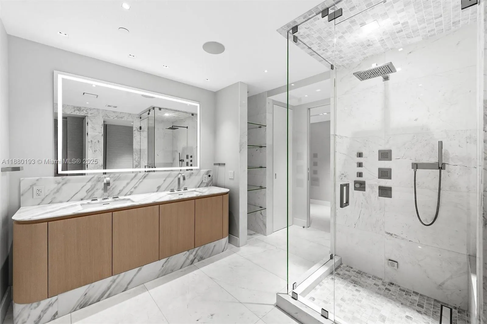 5959 Collins Ave, #1804 / 1805