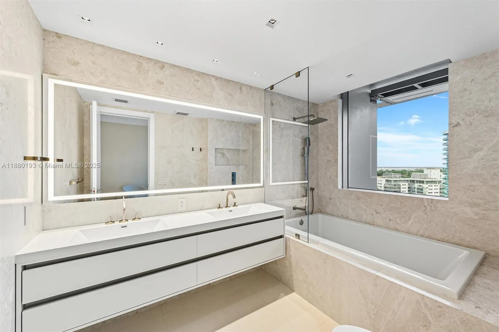 5959 Collins Ave, #1804 / 1805