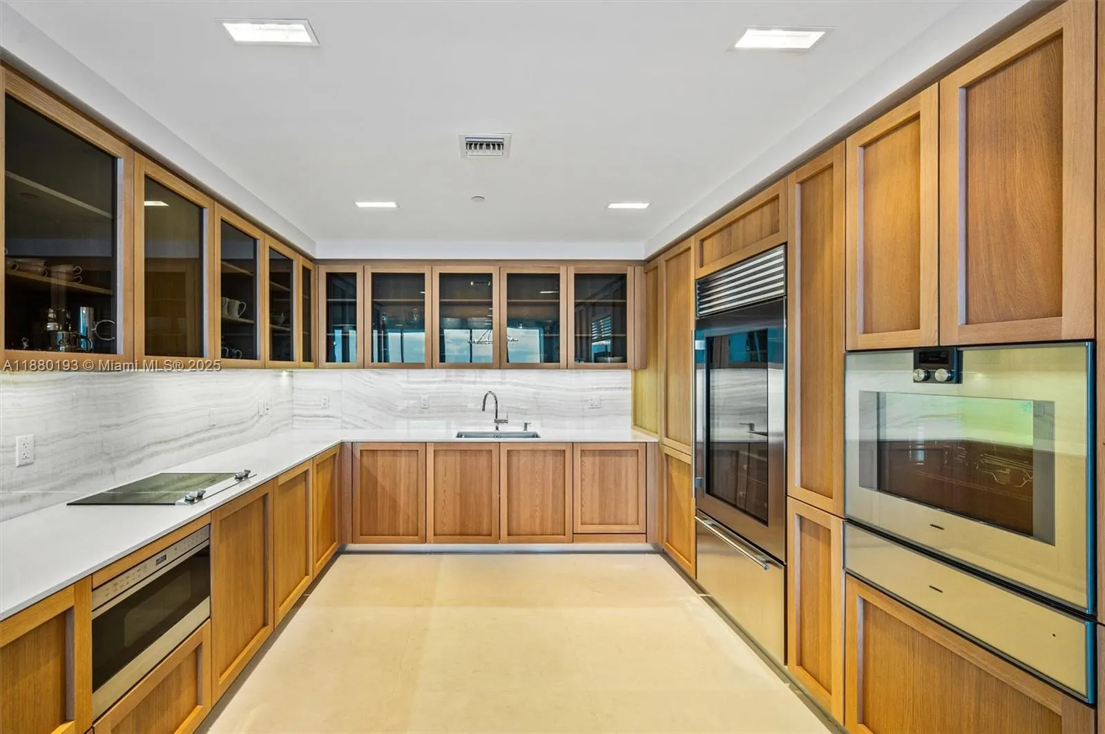 5959 Collins Ave, #1804 / 1805