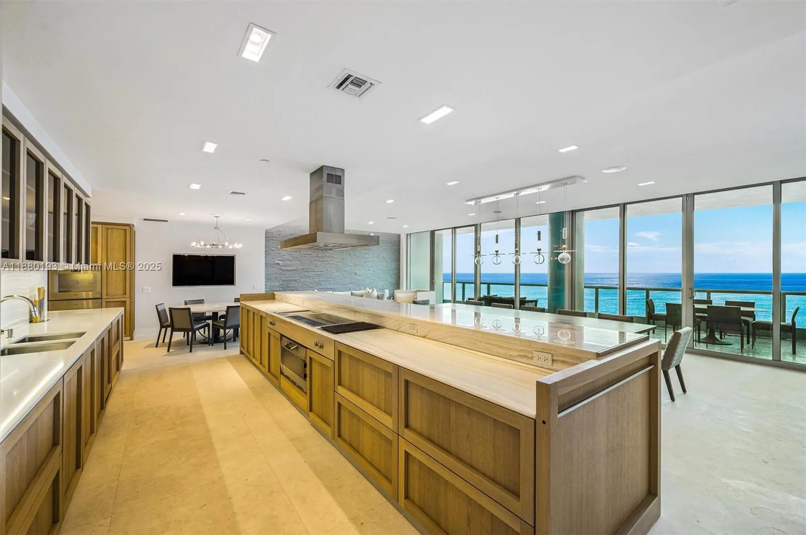 5959 Collins Ave, #1804 / 1805