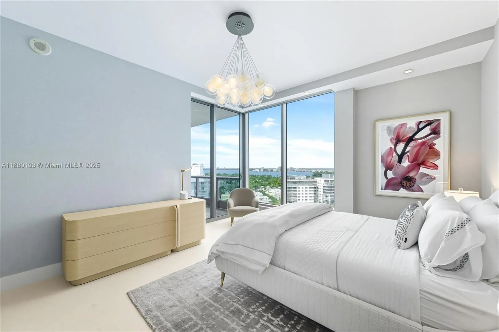 5959 Collins Ave, #1804 / 1805