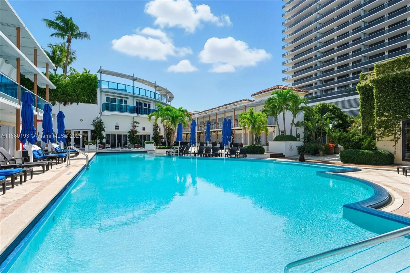 5959 Collins Ave, #1804 / 1805