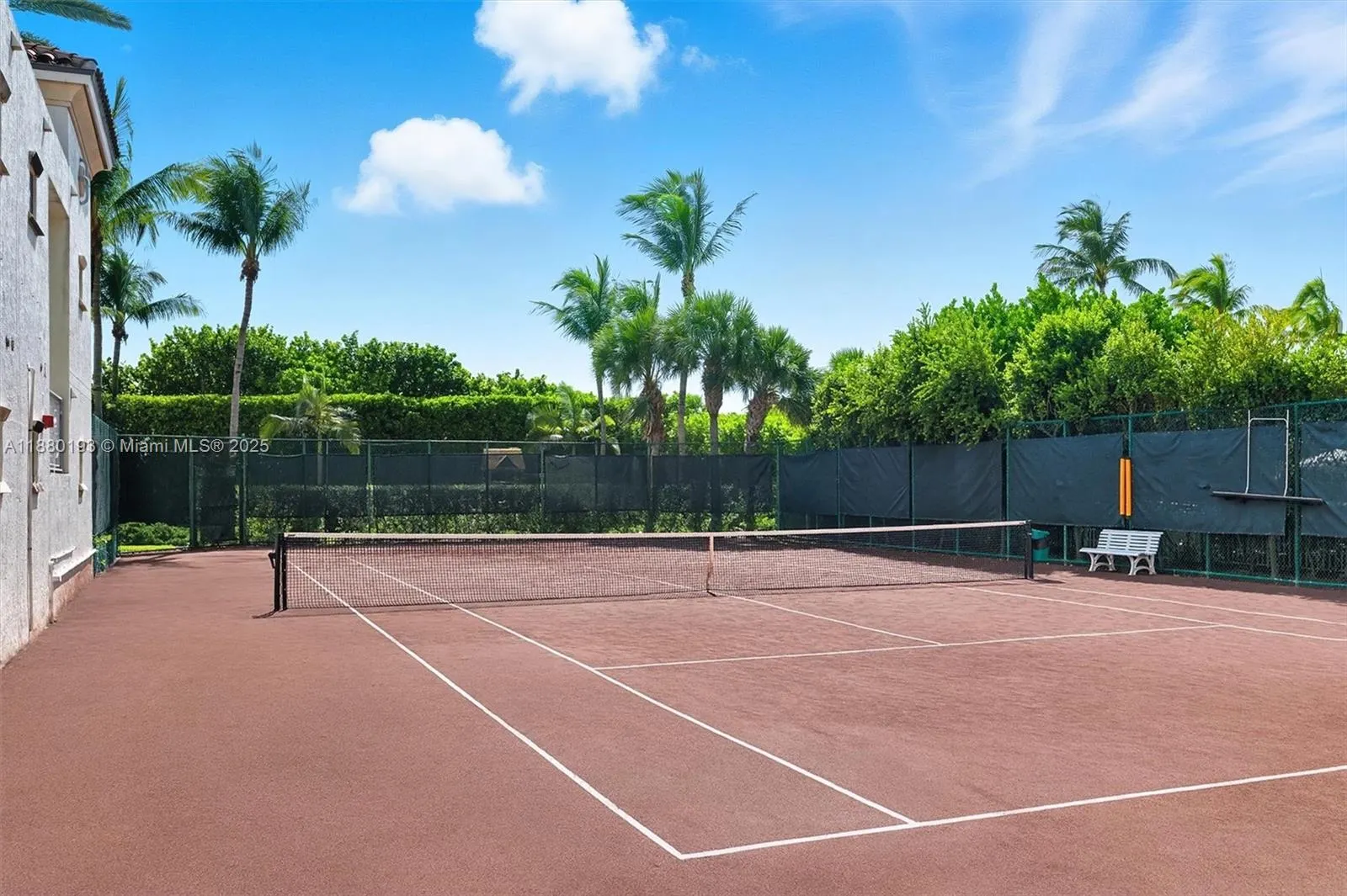 5959 Collins Ave, #1804 / 1805