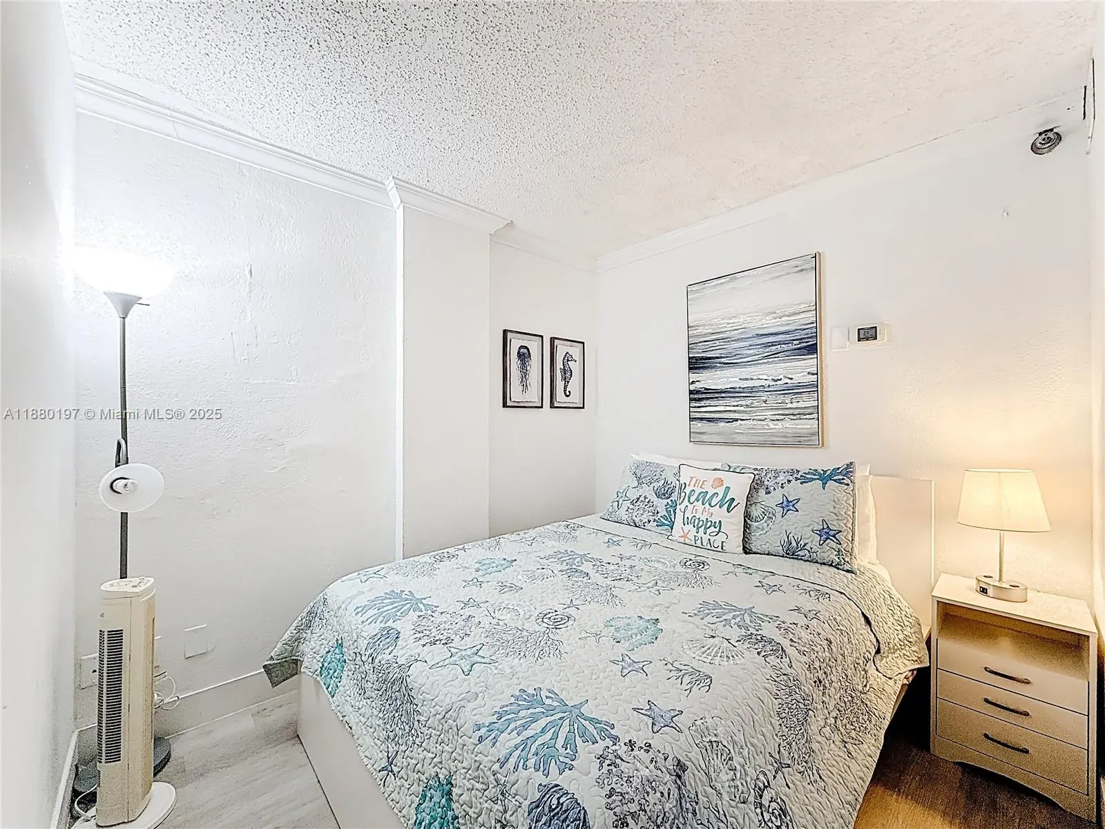 19201 Collins Ave, #1010