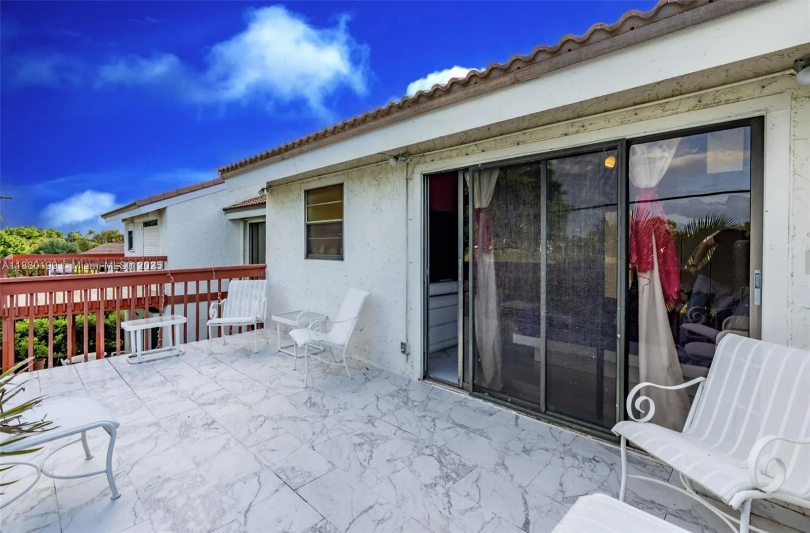 1800 Embassy Dr, #125