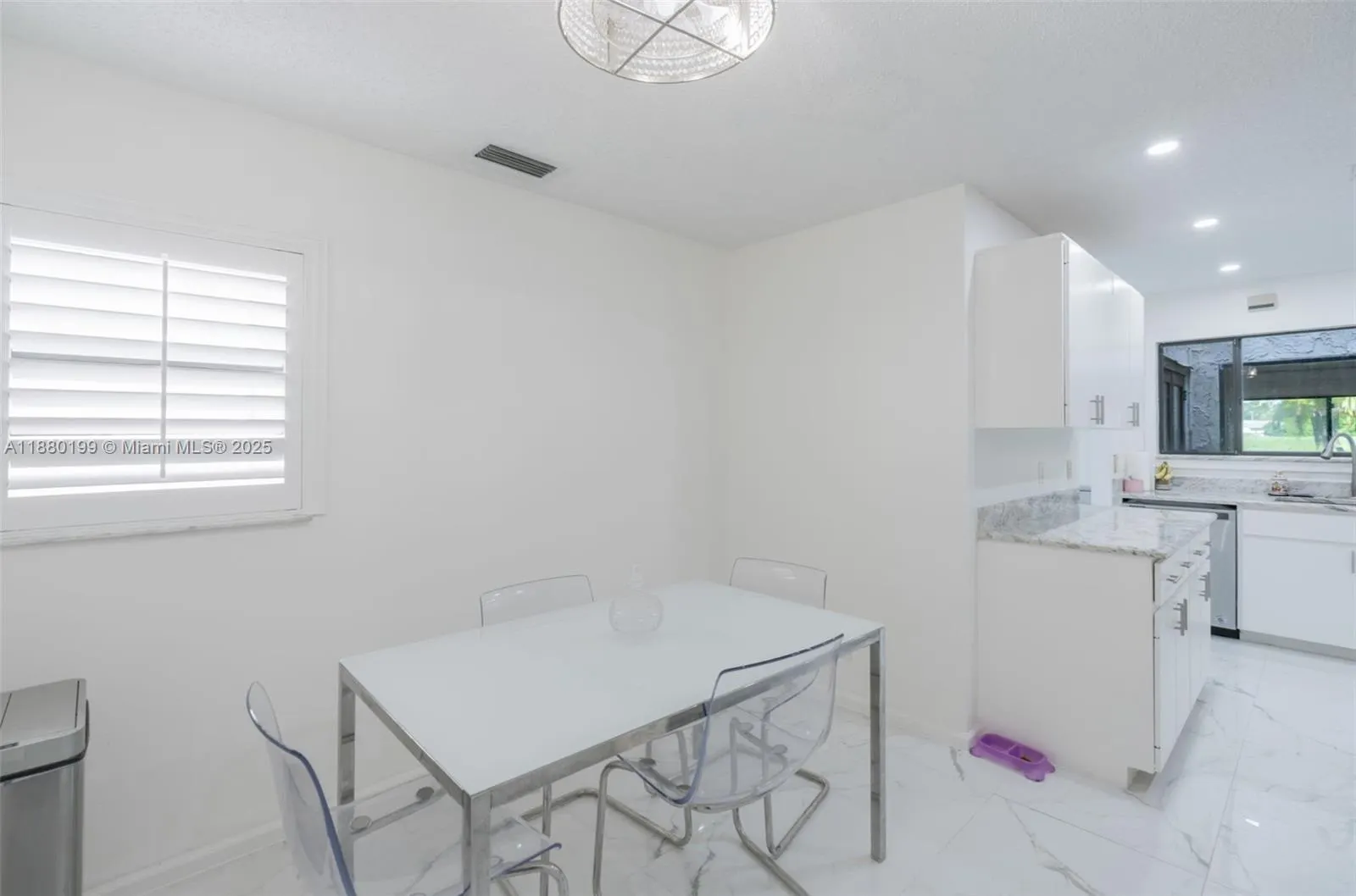 1800 Embassy Dr, #125