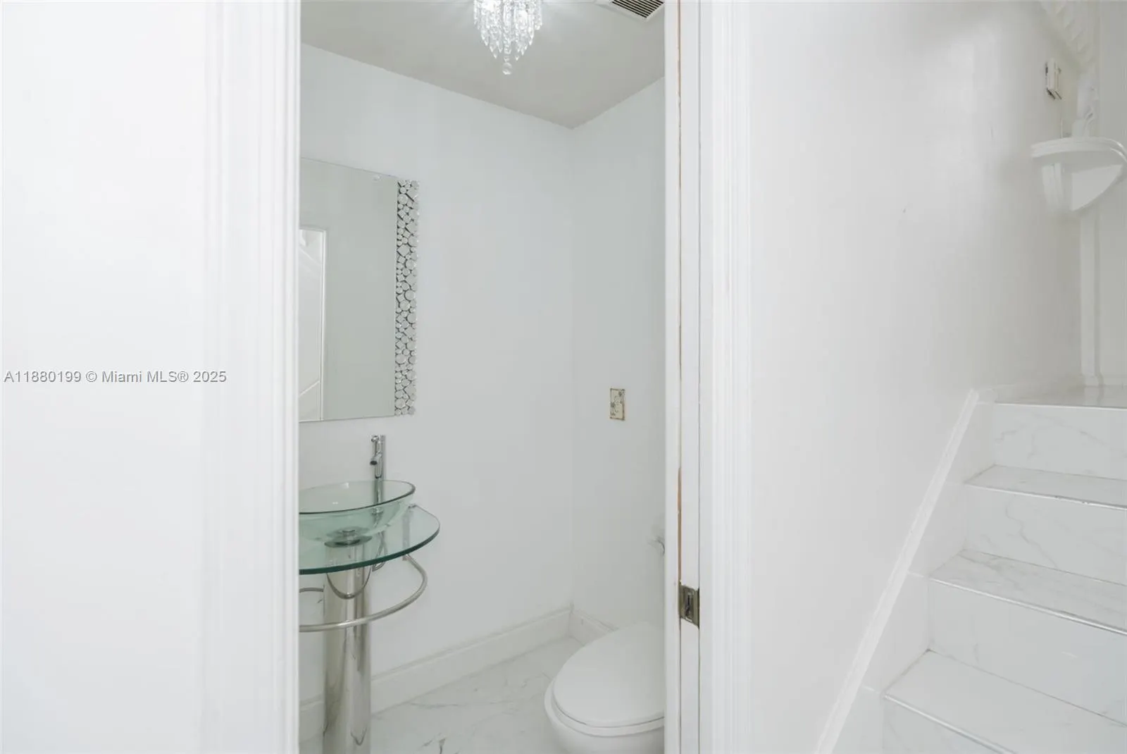 1800 Embassy Dr, #125