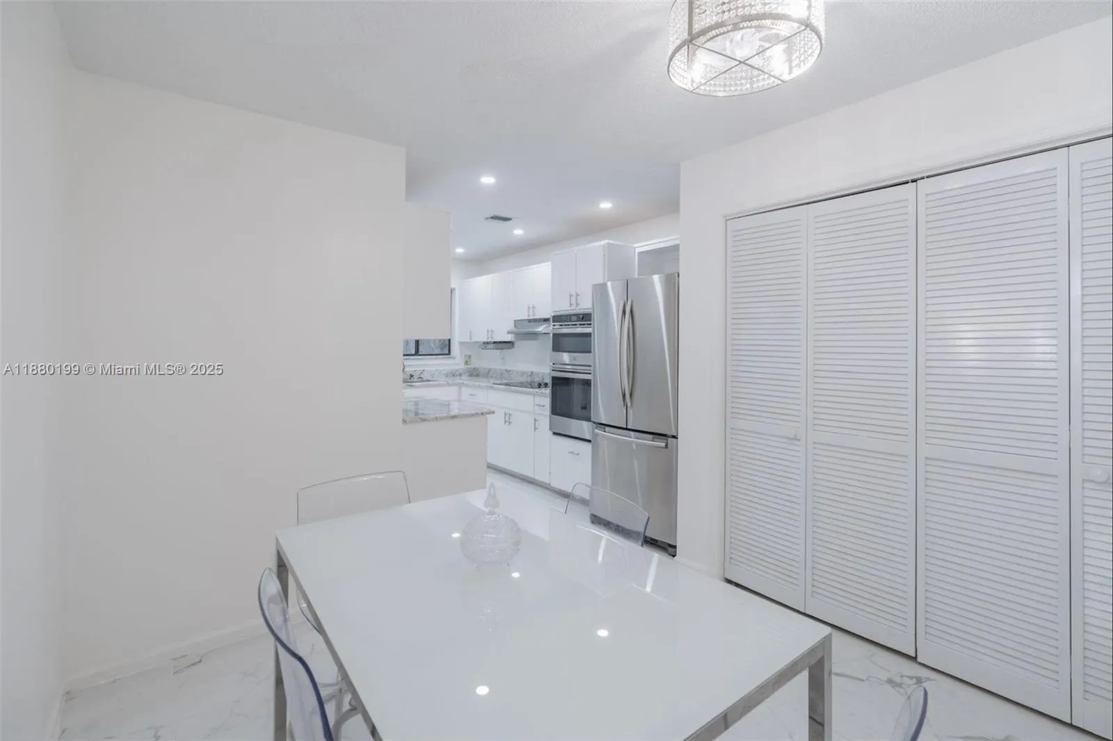 1800 Embassy Dr, #125