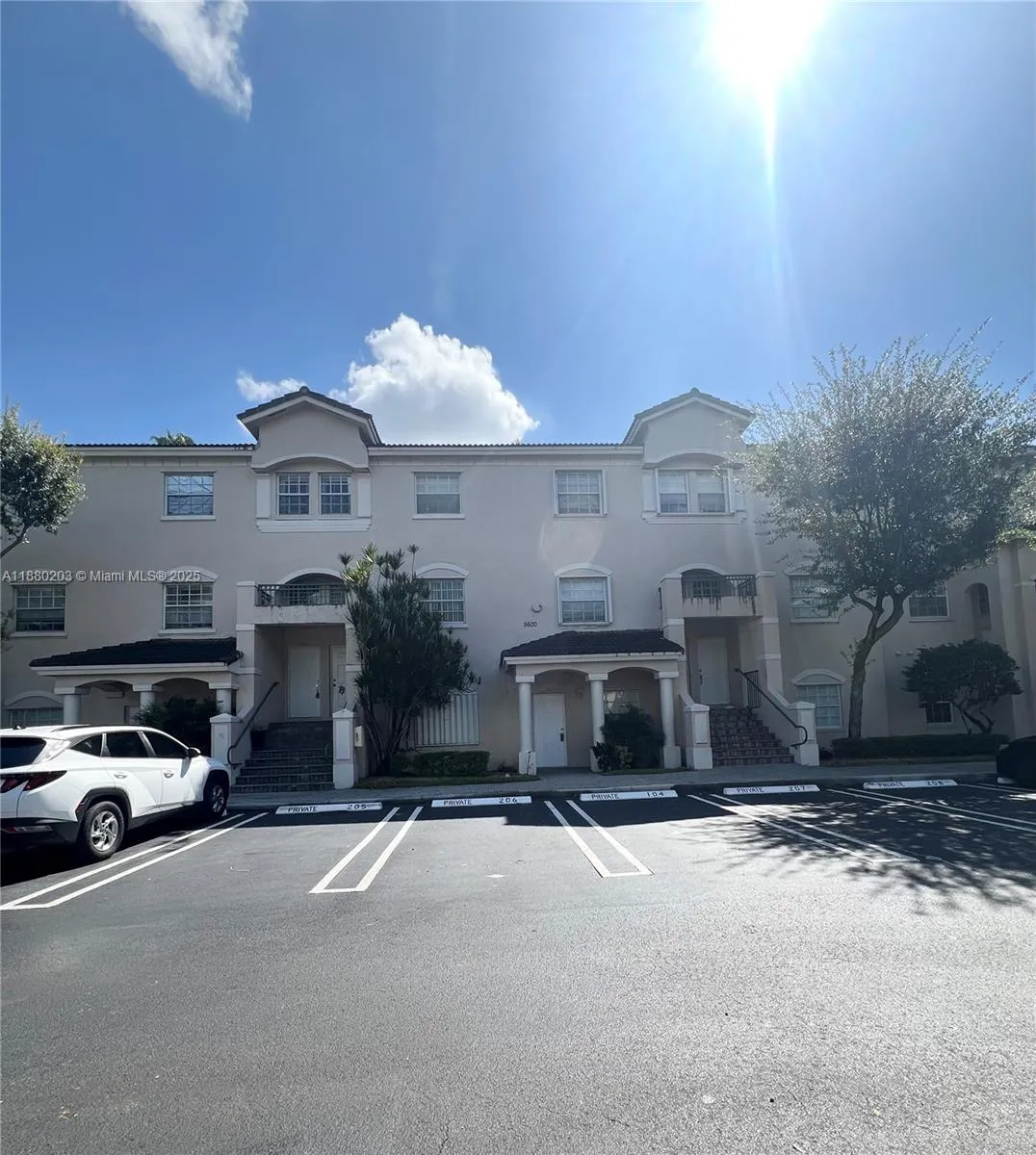 5600 NW 114th Pl, #103