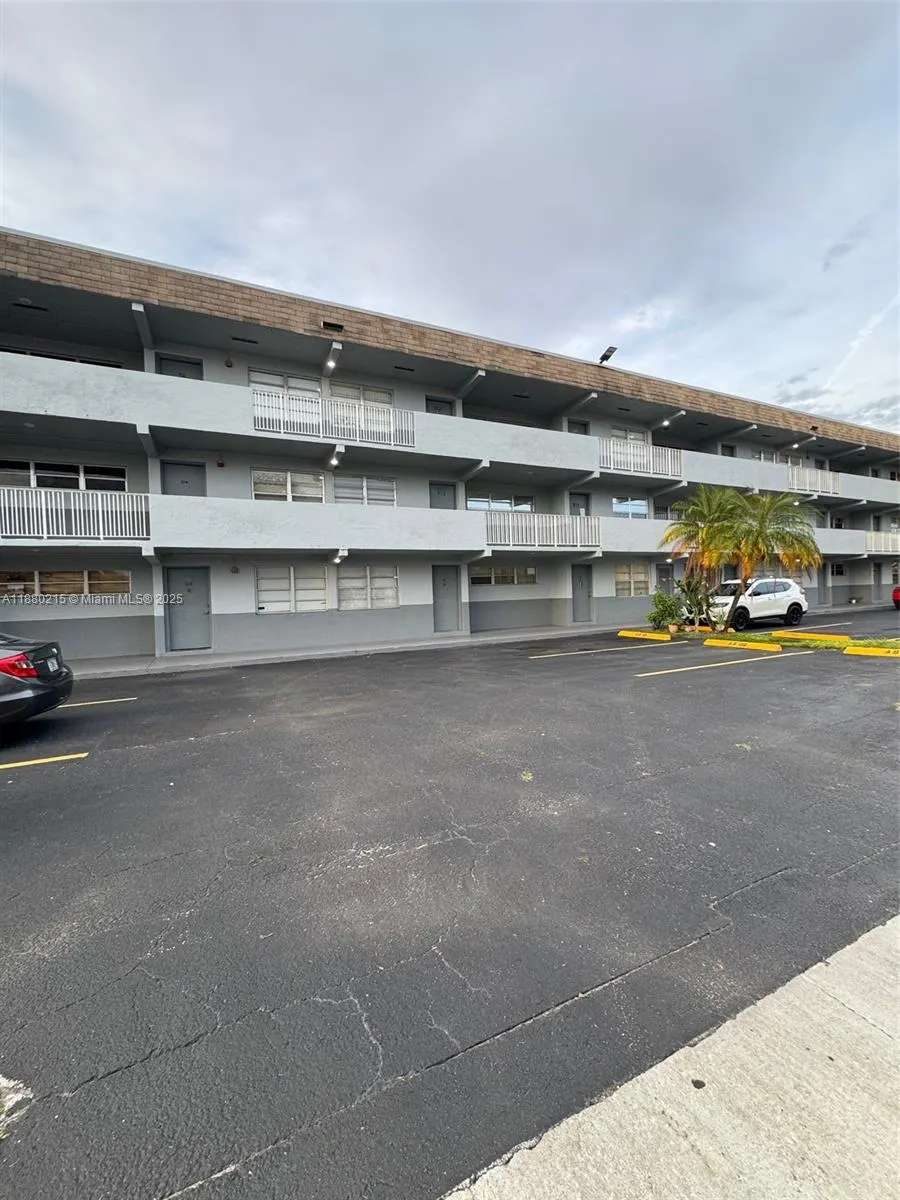 11195 SW 1st St, #314