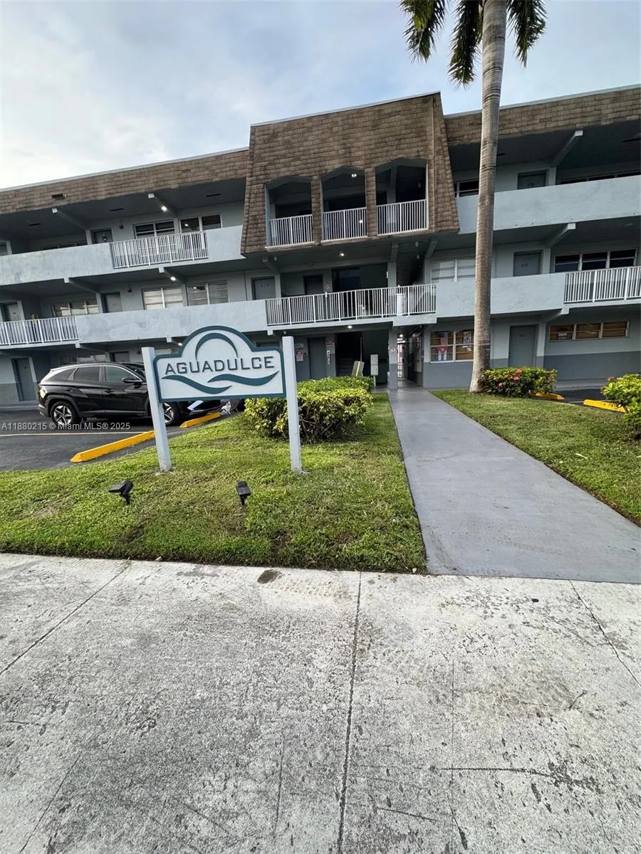 11195 SW 1st St, #314