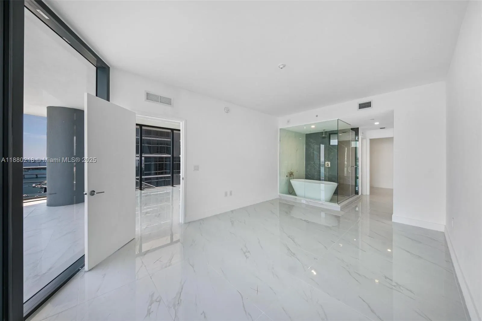 700 NE 24th, #3107