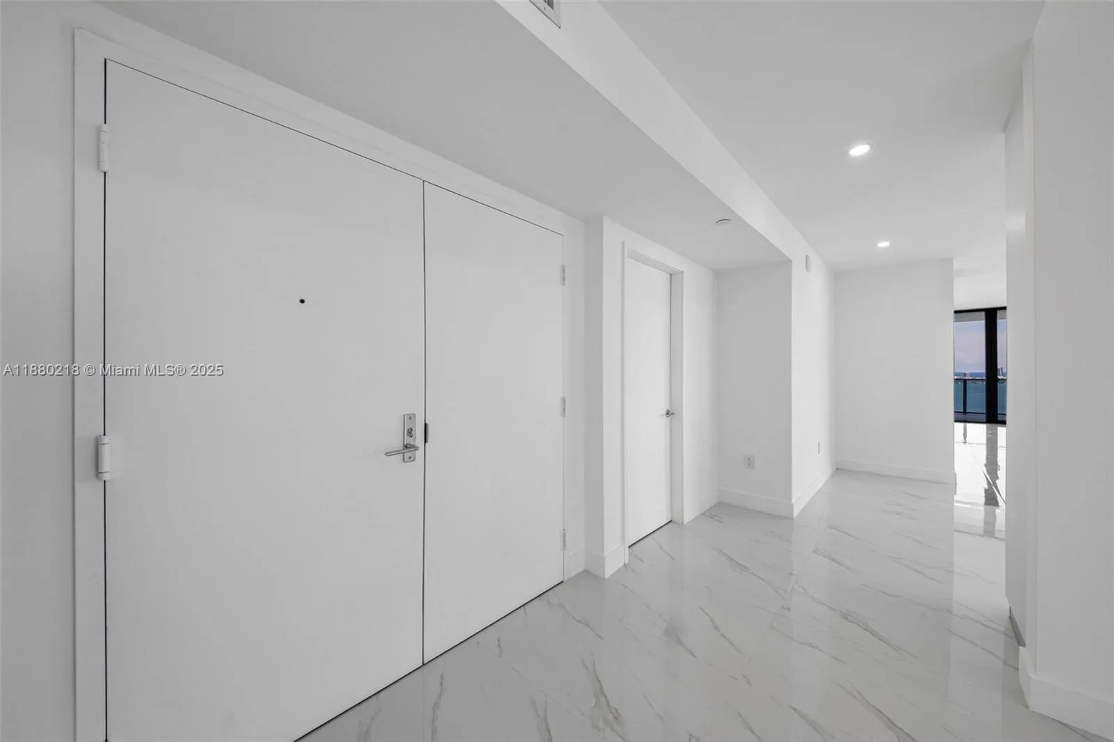 700 NE 24th, #3107