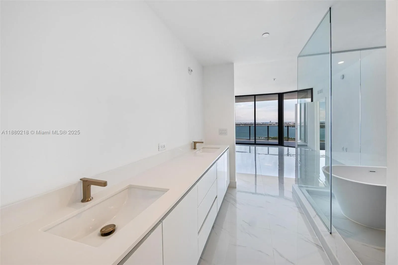 700 NE 24th, #3107