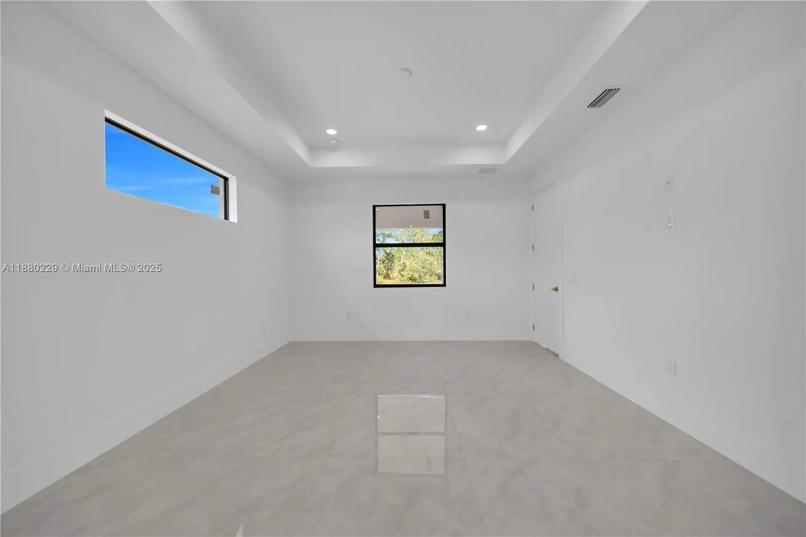 1913 IRVING AVE