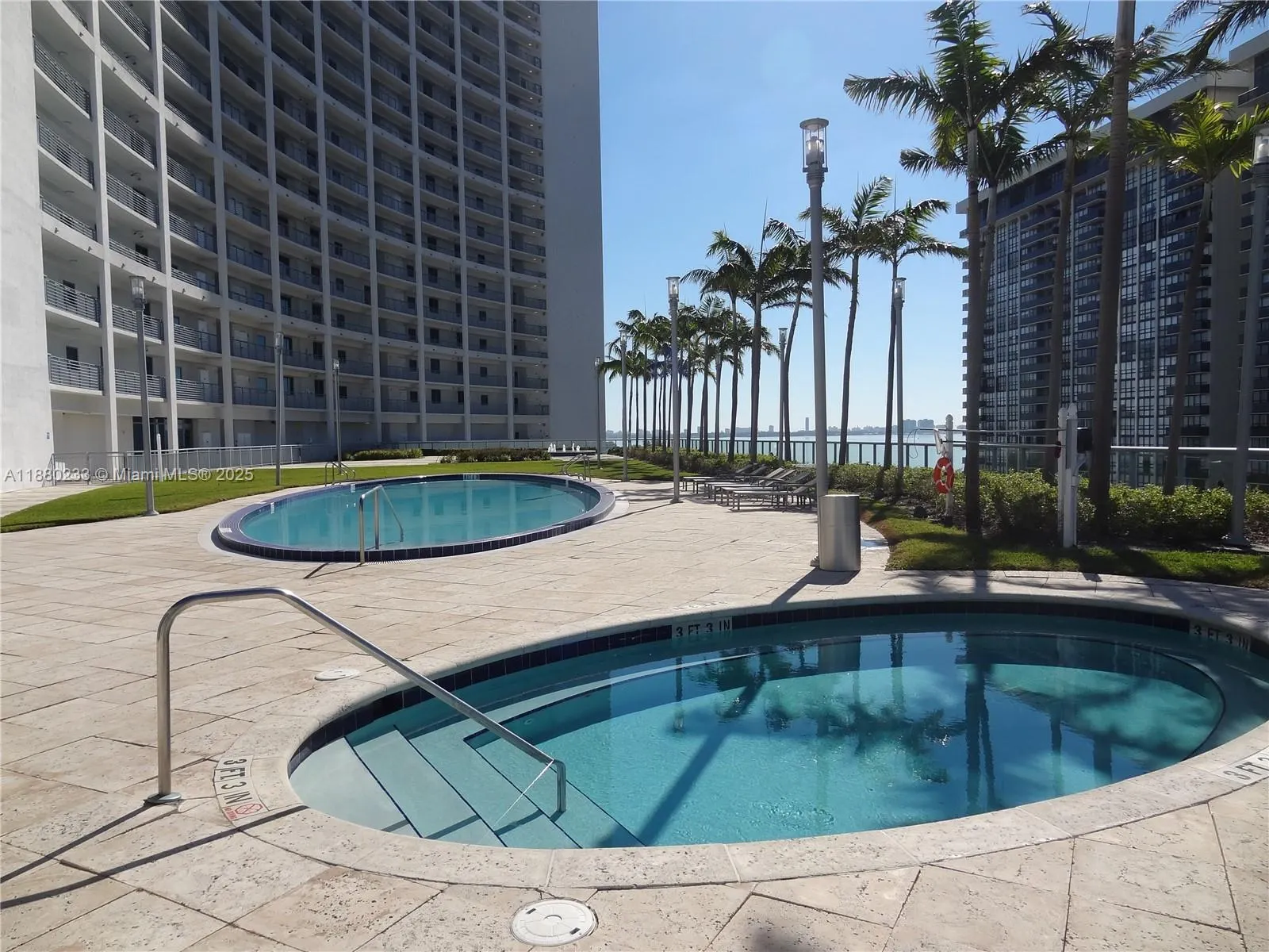 601 NE 36th St, #2708