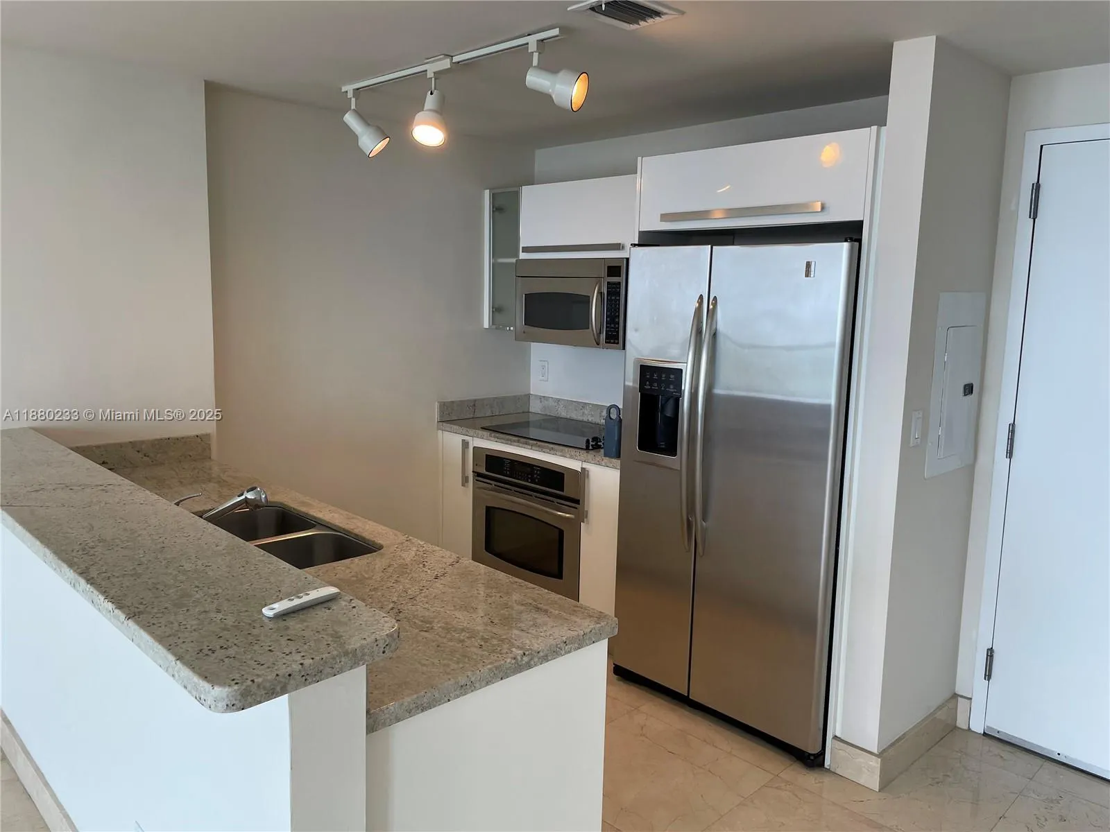 601 NE 36th St, #2708