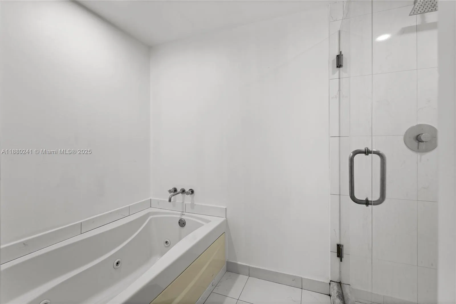 55 SE 6th St, #1203